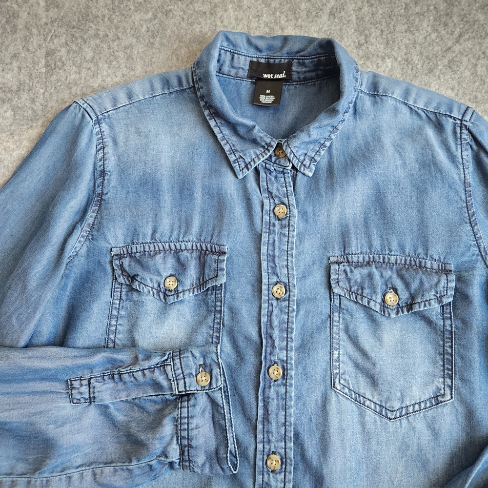Wet Seal Chambray Lyocell Button Up Shirt Women's M Blue Pockets Y2K Western